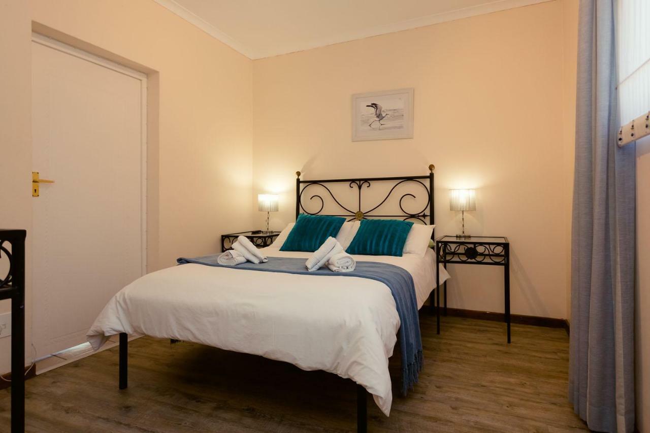 49 On Cliff Hotel Gansbaai Exterior foto
